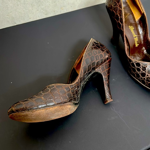 Vintage croc look leather pumps - Picture 2 of 3
